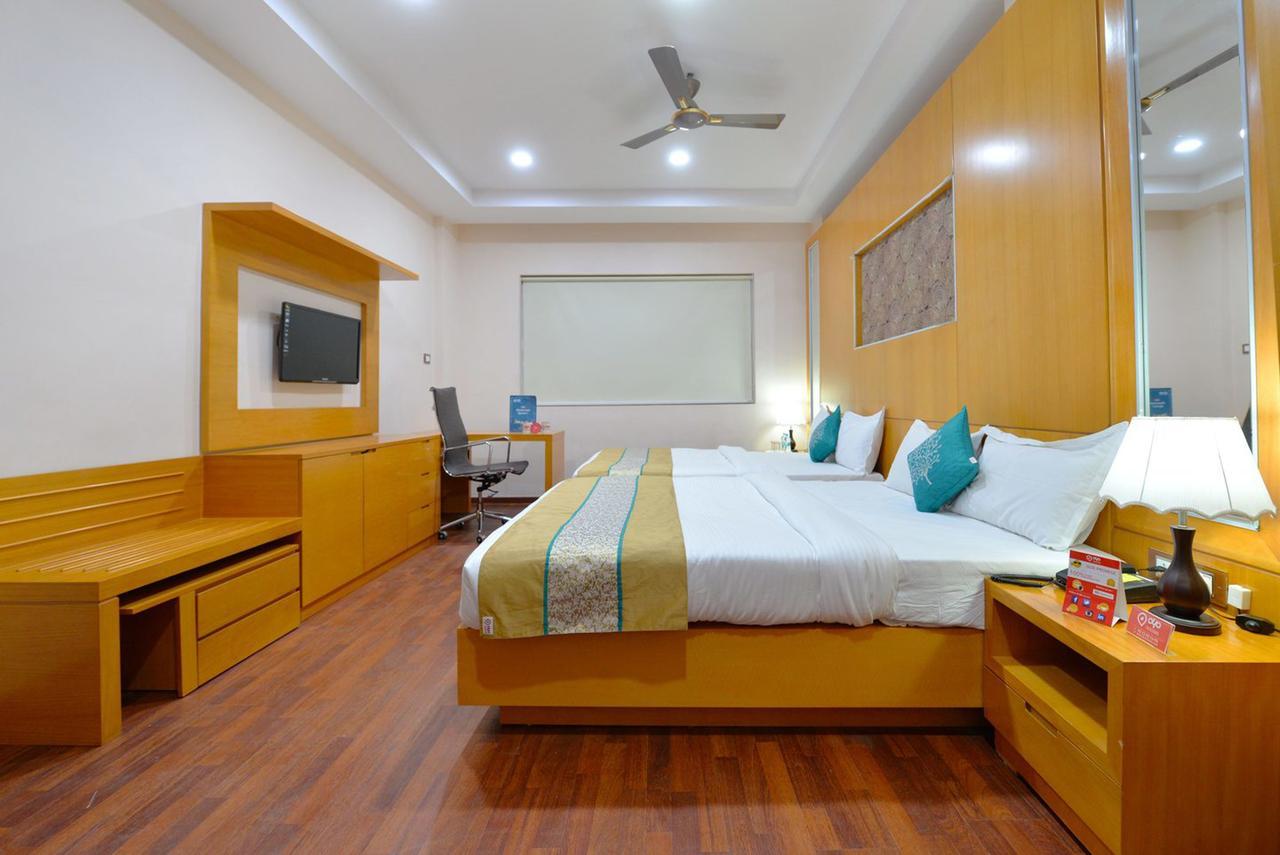 Mourya Lords Inn Kurnool Exterior foto